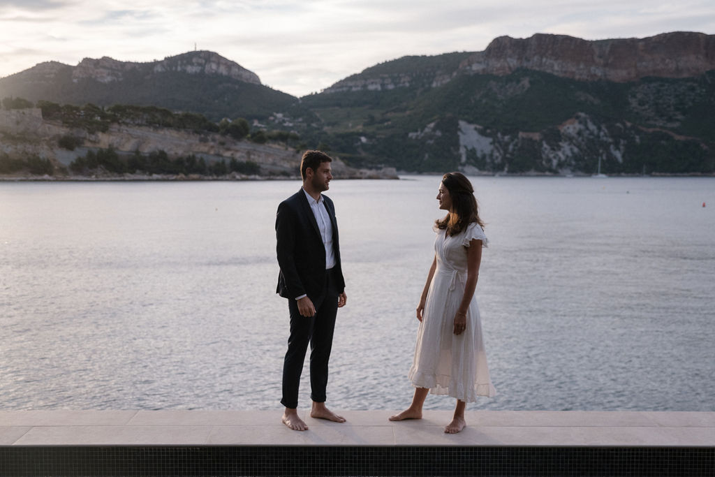 photographe-couple-cassis-seance-engagement_9_zhsl48